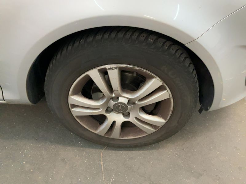 Opel Corsa 1.4 Satellite 2011 – снимка 11