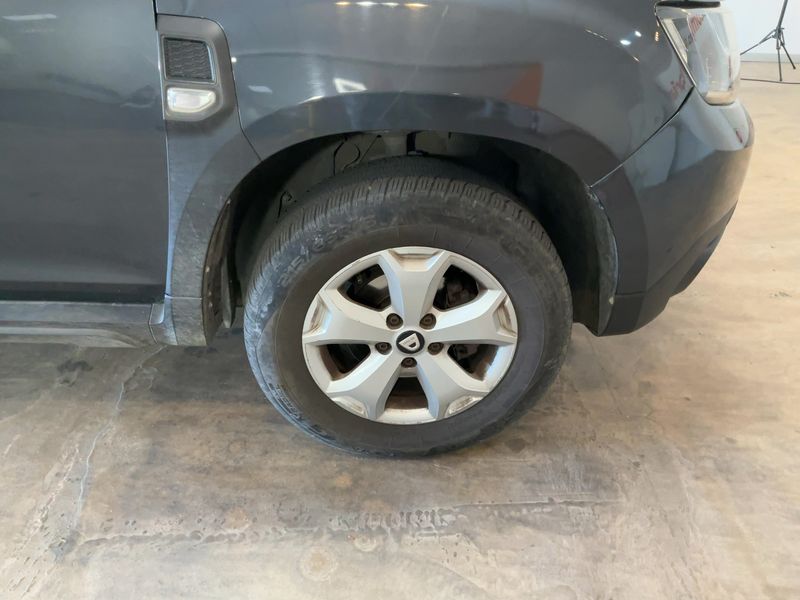 Dacia Duster 1.5 dCi Comfort 2018 – снимка 11