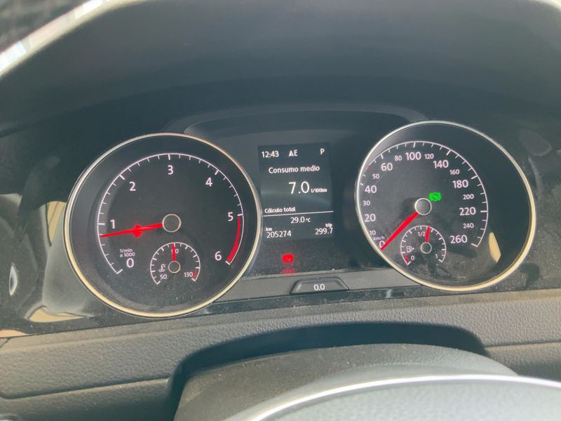 Volkswagen Golf VII 2.0 TDI Sport BlueMotion Tech 2014 – снимка 18