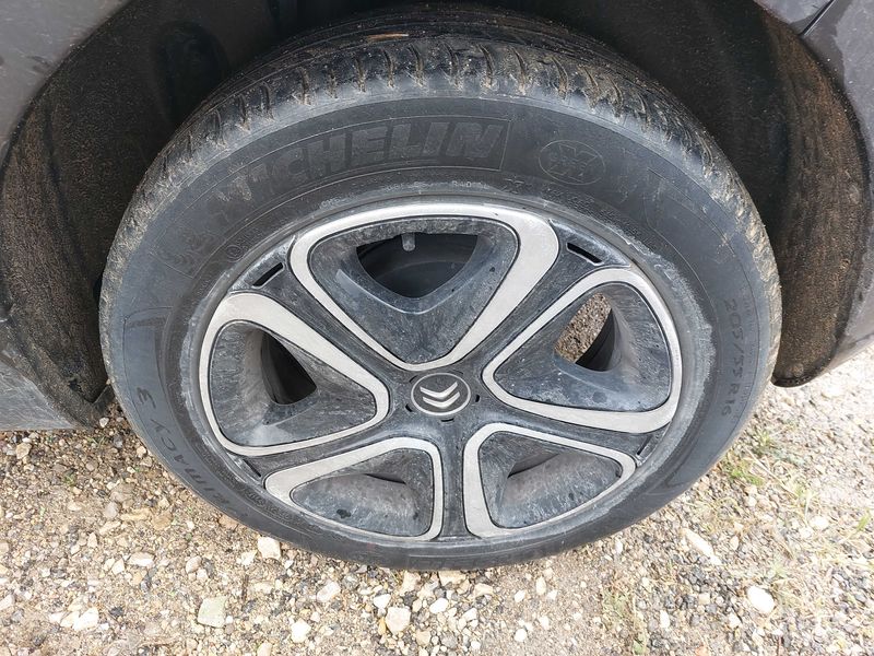 Citroen C3 1.2 PureTech Shine 2017 – снимка 39