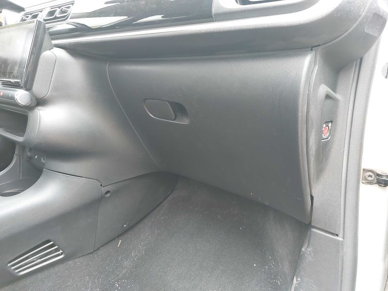 Citroen C3 1.2 PureTech Shine 2017 – снимка 70