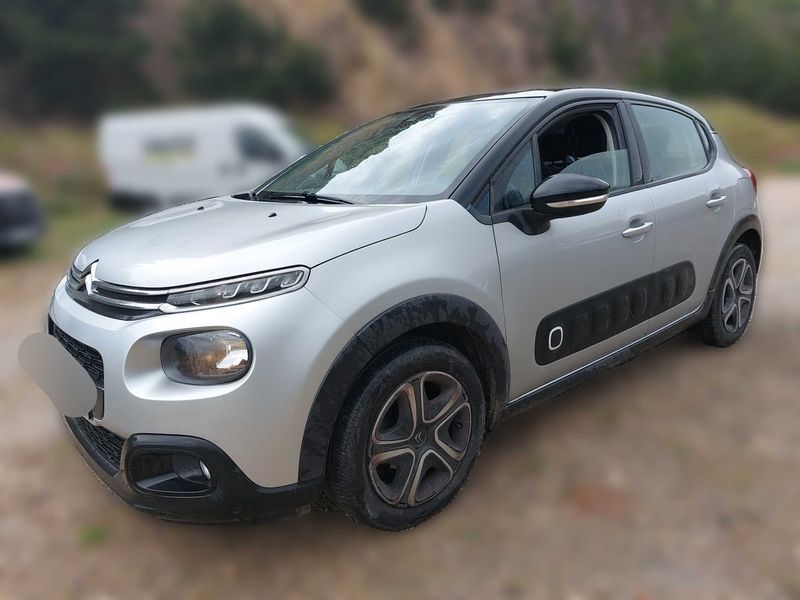 Citroen C3 1.2 PureTech Shine 2017 – снимка 2