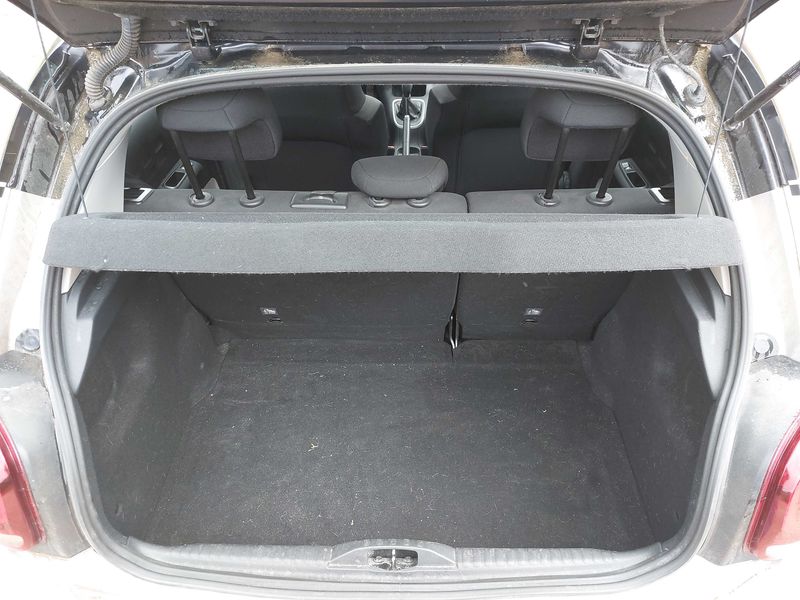 Citroen C3 1.2 PureTech Shine 2017 – снимка 9