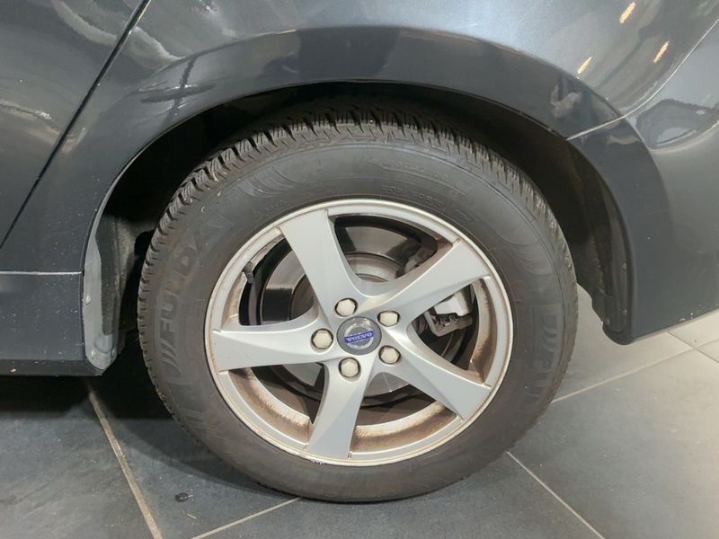 Volvo S60 2.0 D4 Kinetic 2015 – снимка 5