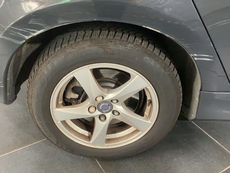 Volvo S60 2.0 D4 Kinetic 2015 – снимка 9