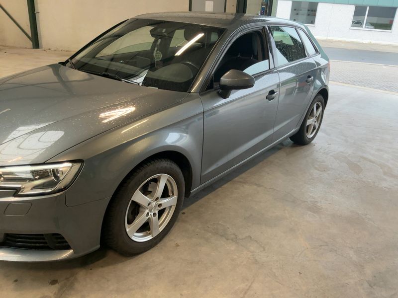 Audi A3 Sportback 1.0 TFSI 2018 – снимка 2