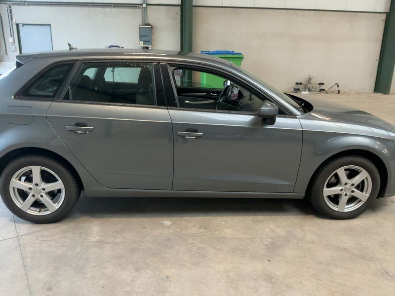 Audi A3 Sportback 1.0 TFSI 2018 – снимка 10