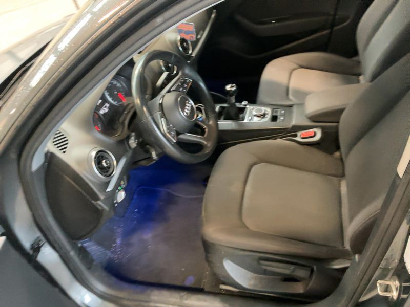 Audi A3 Sportback 1.0 TFSI 2018 – снимка 17