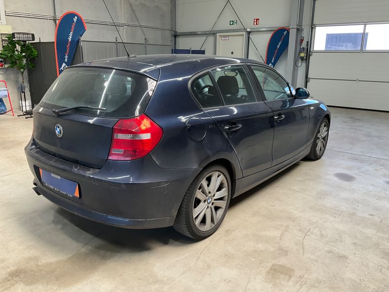 BMW 1er 123d 2008 – снимка 2