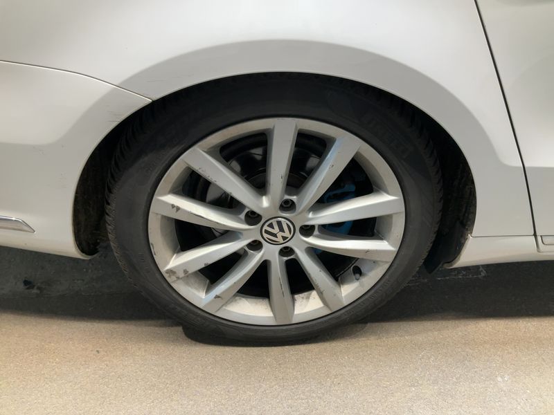 Volkswagen Passat 2.0 TSI Highline 2011 – снимка 9
