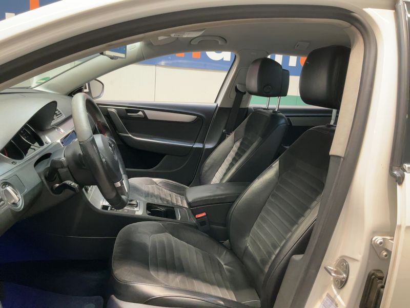 Volkswagen Passat 2.0 TSI Highline 2011 – снимка 17