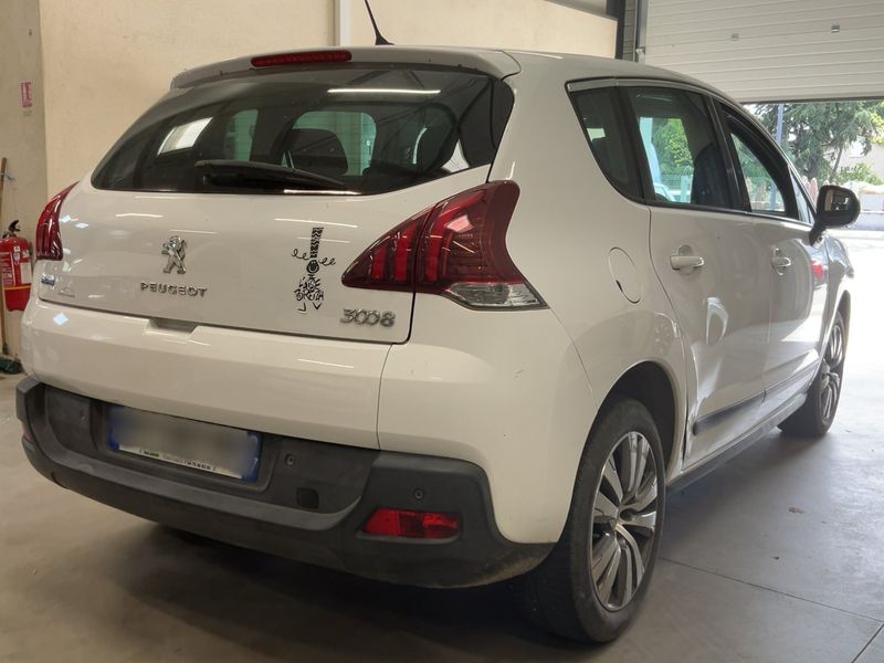 Peugeot 3008 1.6 Blue-HDi Active 2015 – снимка 8