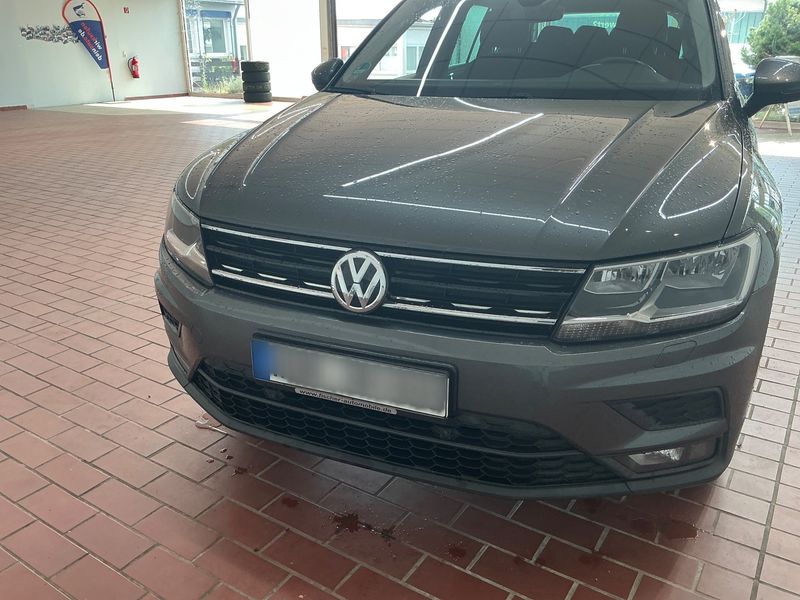 Volkswagen Tiguan 2.0 TDI Sound BlueMotion Tech 2017 – снимка 29