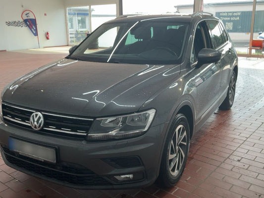 Volkswagen Tiguan 2.0 TDI Sound BlueMotion Tech 2017 – снимка 1