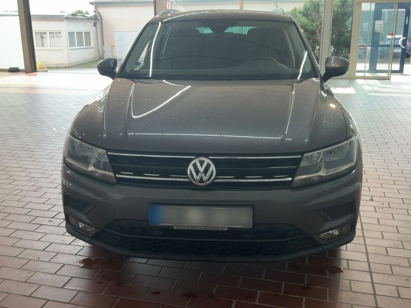 Volkswagen Tiguan 2.0 TDI Sound BlueMotion Tech 2017 – снимка 14