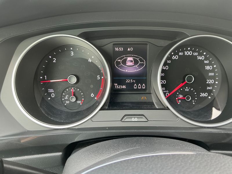 Volkswagen Tiguan 2.0 TDI Sound BlueMotion Tech 2017 – снимка 19