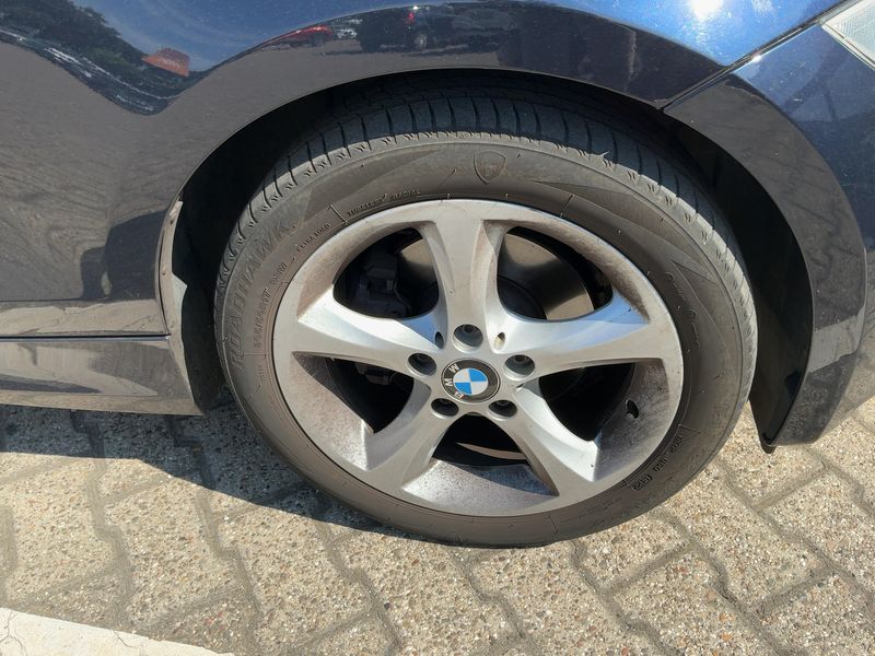 BMW 1er 120i 2010 – снимка 11