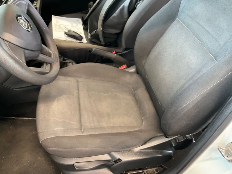 Skoda Fabia 1.0 MPI Cool Plus 2019 – снимка 26