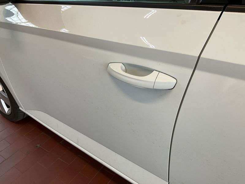 Skoda Fabia 1.0 MPI Cool Plus 2019 – снимка 23