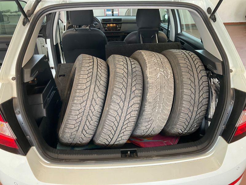 Skoda Fabia 1.0 MPI Cool Plus 2019 – снимка 15