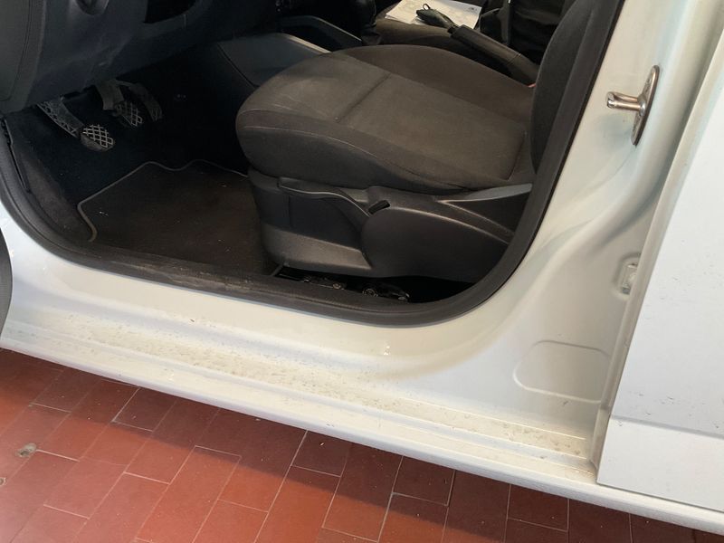 Skoda Fabia 1.0 MPI Cool Plus 2019 – снимка 24