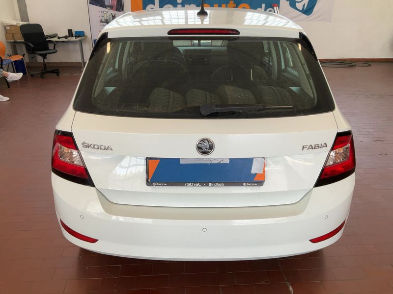 Skoda Fabia 1.0 MPI Cool Plus 2019 – снимка 7