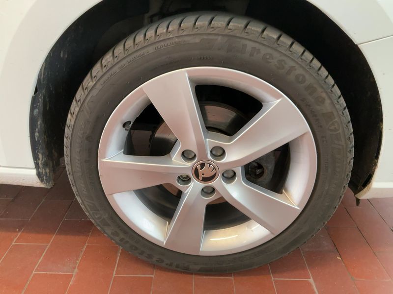 Skoda Fabia 1.0 MPI Cool Plus 2019 – снимка 11