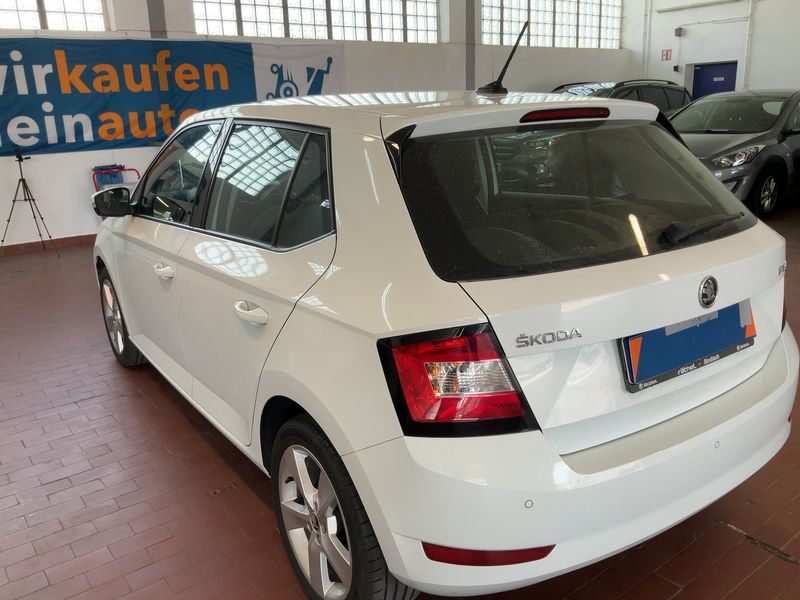 Skoda Fabia 1.0 MPI Cool Plus 2019 – снимка 6