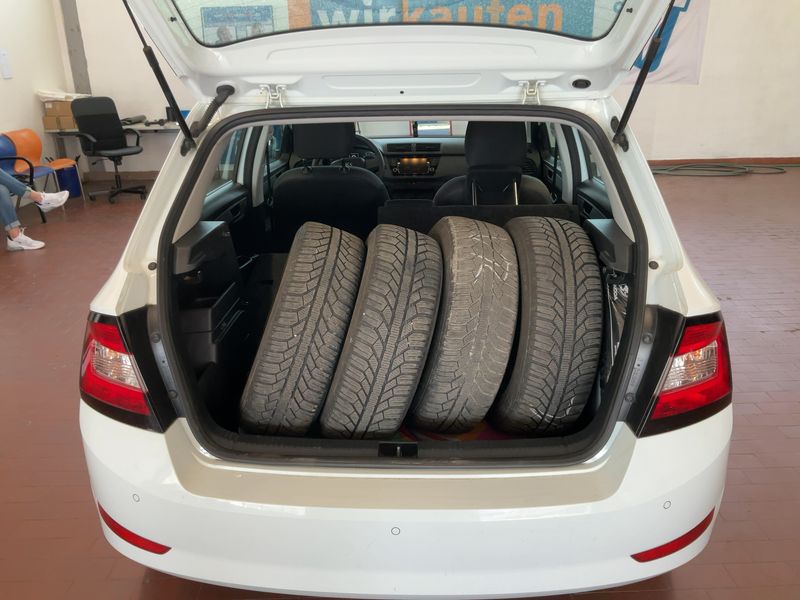 Skoda Fabia 1.0 MPI Cool Plus 2019 – снимка 16