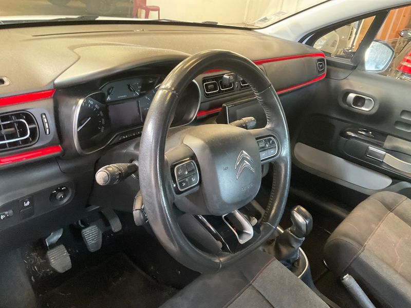 Citroen C3 1.6 Blue-HDi Shine 2018 – снимка 32