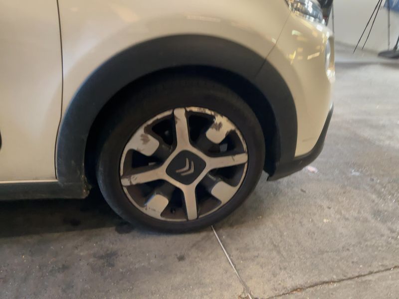 Citroen C3 1.6 Blue-HDi Shine 2018 – снимка 11