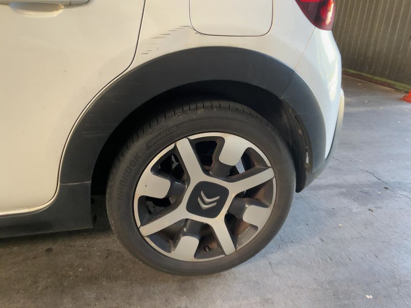 Citroen C3 1.6 Blue-HDi Shine 2018 – снимка 5