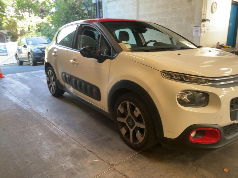 Citroen C3 1.6 Blue-HDi Shine 2018 – снимка 12