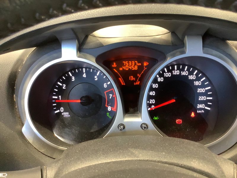 Nissan Juke 1.2 Acenta 2014 – снимка 19