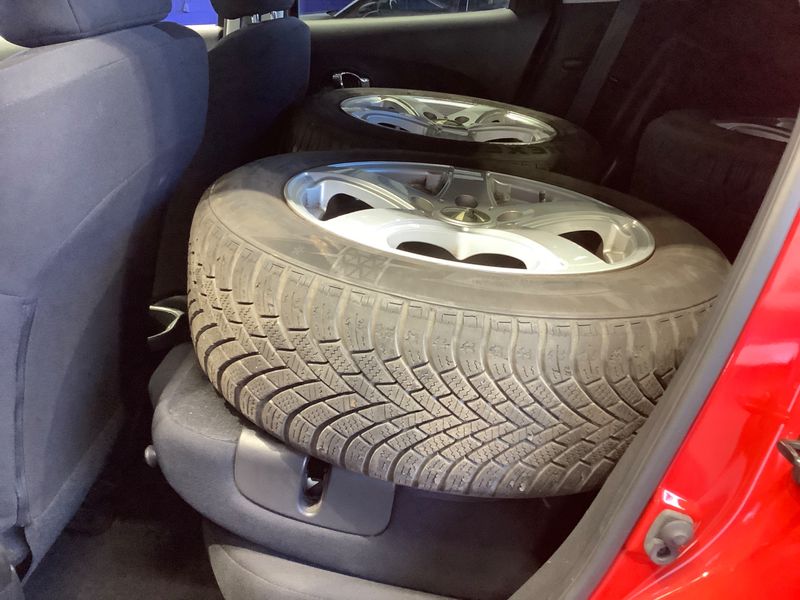 Nissan Juke 1.2 Acenta 2014 – снимка 34