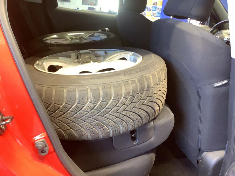 Nissan Juke 1.2 Acenta 2014 – снимка 20