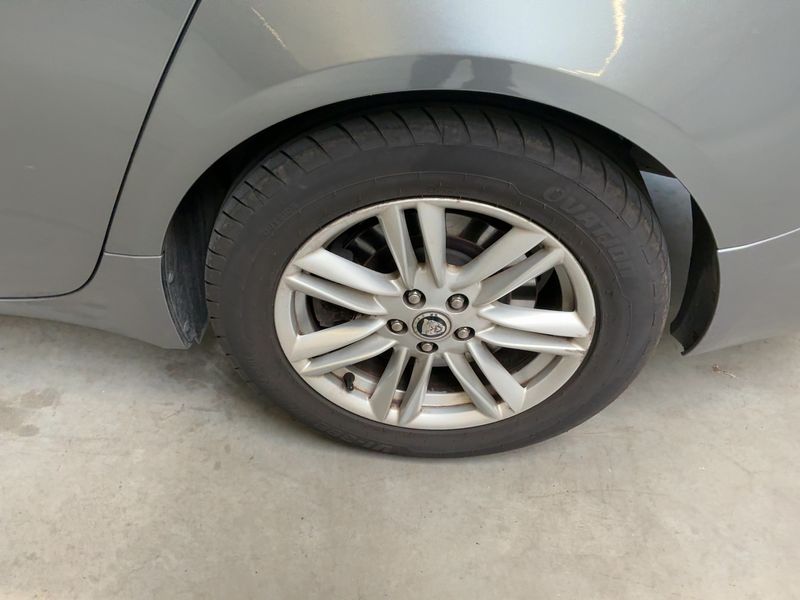 Jaguar XF 2.2 D Eco 2014 – снимка 5