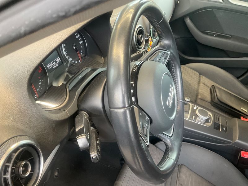 Audi A3 Sportback 2.0 TDI Ambition 2013 – снимка 28