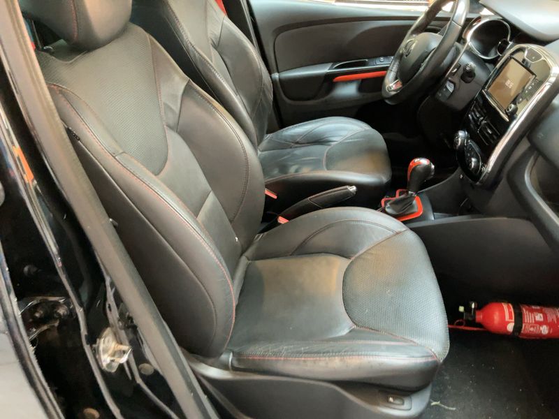 Renault Clio 1.6 Turbo Renault Sport 2013 – снимка 16