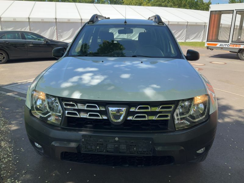 Dacia Duster 1.5 dCi Laureate 4x2 2015 – снимка 9
