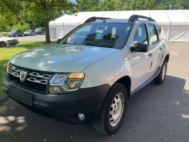 Dacia Duster 1.5 dCi Laureate 4x2 2015 – снимка 1