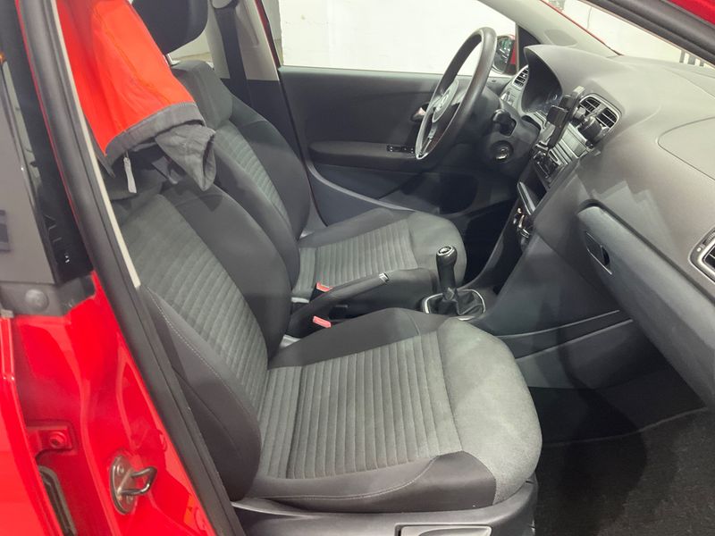 Volkswagen Polo 1.4 FSI Comfortline 2010 – снимка 3