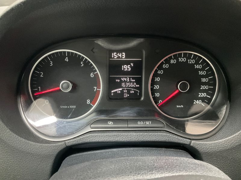 Volkswagen Polo 1.4 FSI Comfortline 2010 – снимка 4
