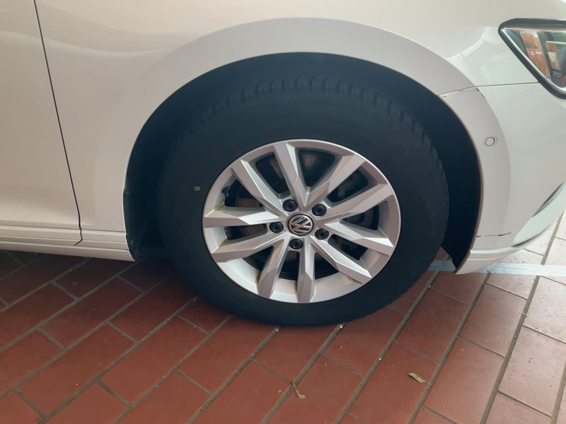 Volkswagen Passat 2.0 TDI Comfortline BlueMotion Tech 2016 – снимка 11