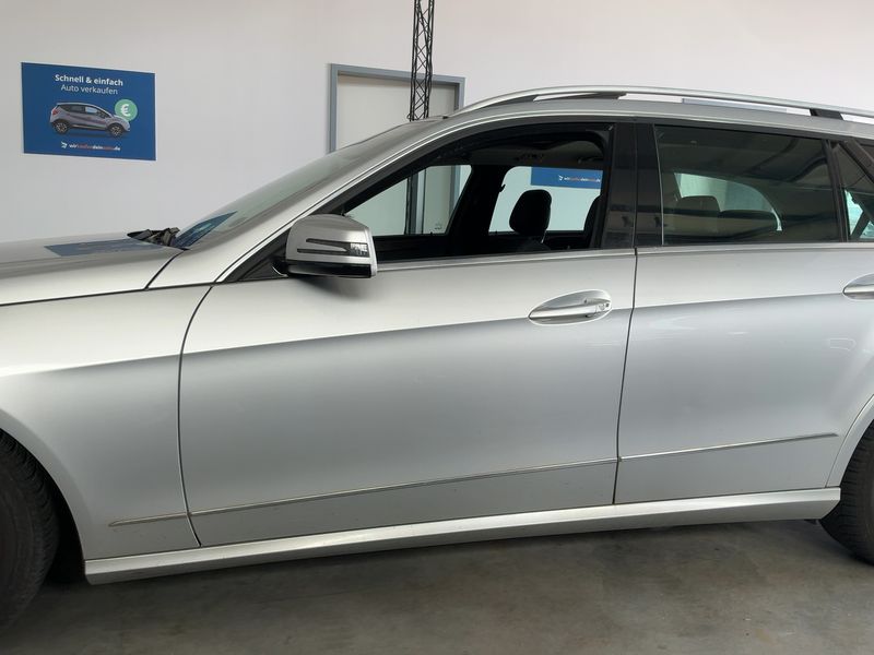 Mercedes-Benz E-Klasse E 220 CDI T BlueEfficiency Elegance 2011 – снимка 4