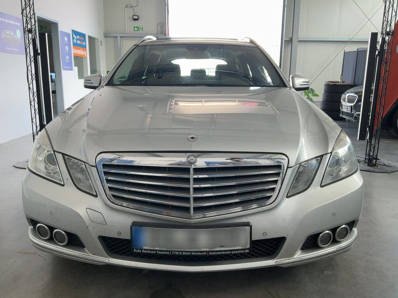 Mercedes-Benz E-Klasse E 220 CDI T BlueEfficiency Elegance 2011 – снимка 9