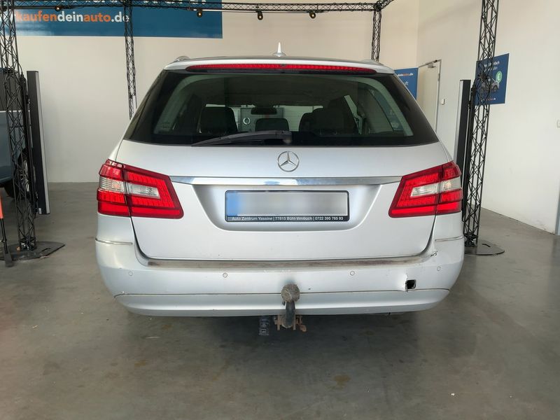 Mercedes-Benz E-Klasse E 220 CDI T BlueEfficiency Elegance 2011 – снимка 5