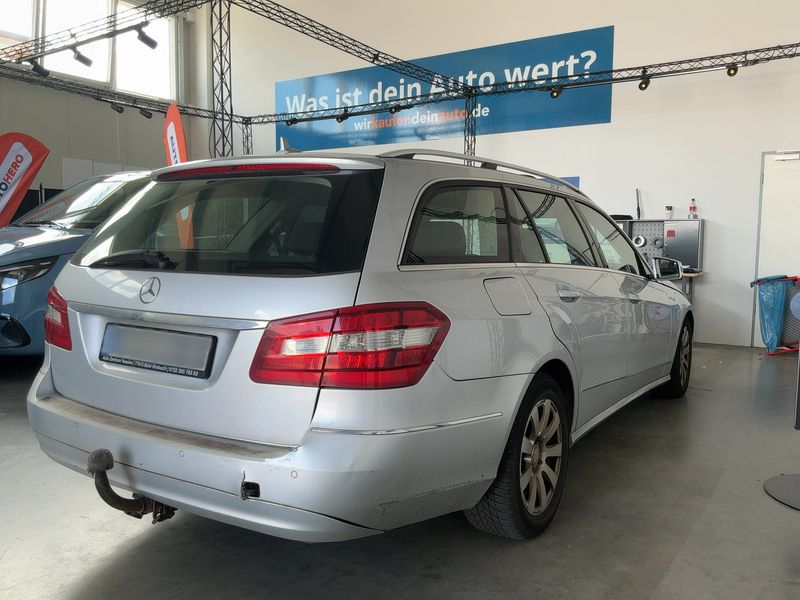 Mercedes-Benz E-Klasse E 220 CDI T BlueEfficiency Elegance 2011 – снимка 8