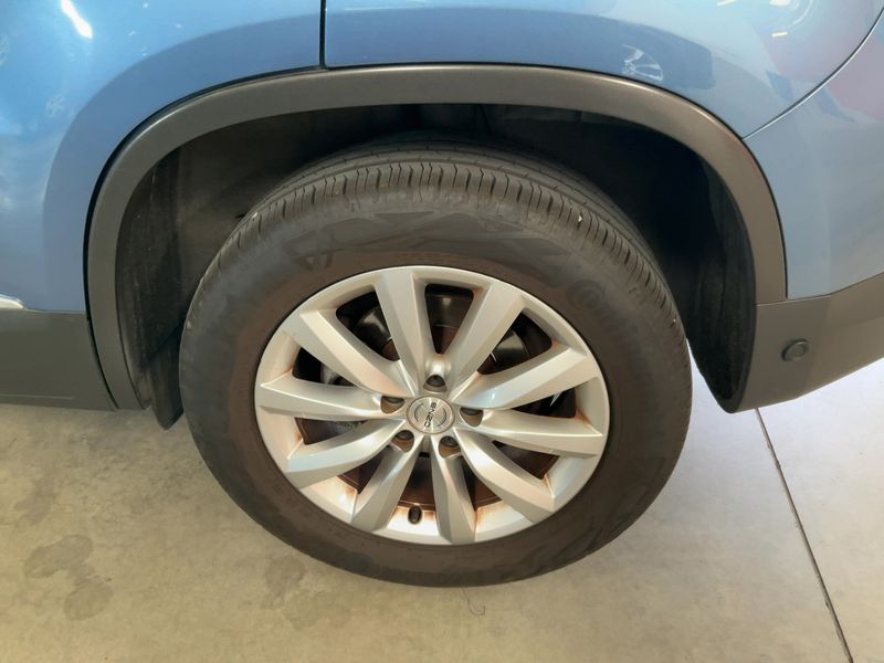 Volkswagen Tiguan 2.0 TDI Sport & Style BlueMotion Tech 2012 – снимка 5