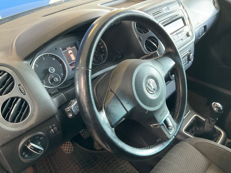 Volkswagen Tiguan 2.0 TDI Sport & Style BlueMotion Tech 2012 – снимка на щета 54